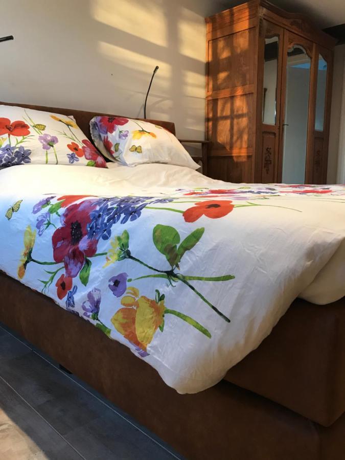 De Oude Pastorie Bed and Breakfast Netersel Eksteriør billede